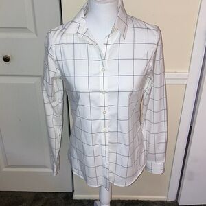 NWT Banana Republic Non-Iron FittedWhite Windowpane Women’s Shirt Size 4